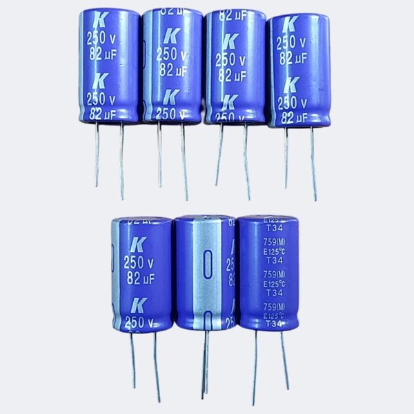 Condensator 82 uF, 250v